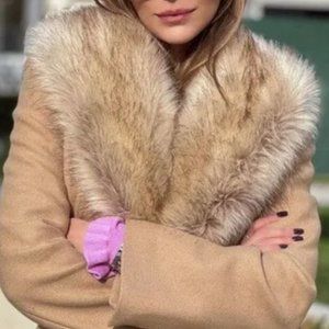 NWOT Faux Fur Collar Scarf